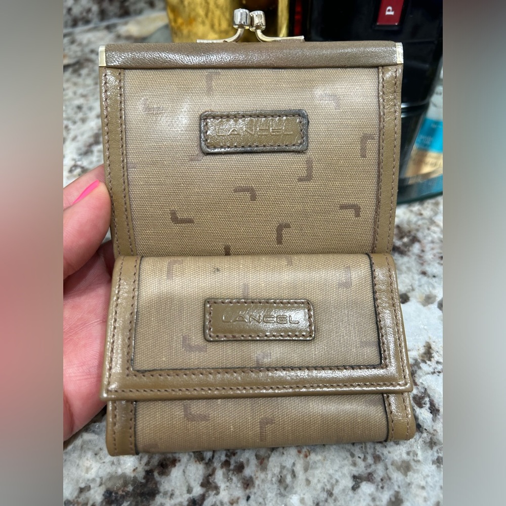 LANCEL KISS LOCK COIN PURSE & 6-key holder